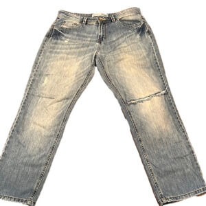 (12) Mid Rise Distressed Boyfriend Jean Cropped Joe Fresh